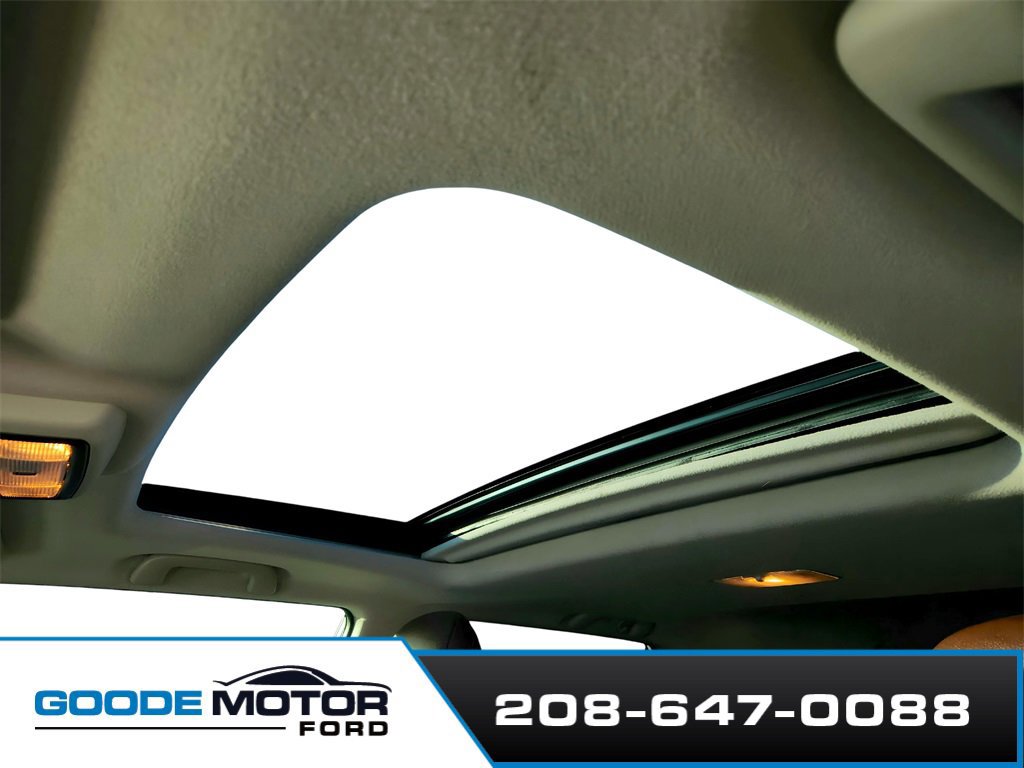 Used 2023 Toyota 4Runner Limited image 11