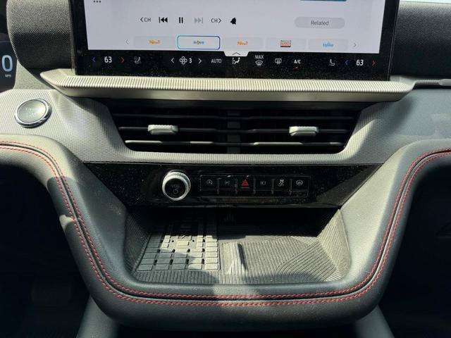 Certified 2025 Ford Explorer ST AWD/4WD image 19