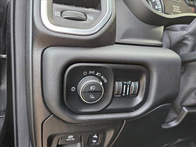 Used 2019 RAM 1500 Laramie w/ Sport Appearance Package AWD/4WD image 25