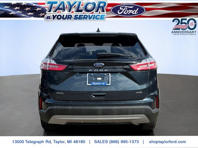 Certified 2024 Ford Edge SEL w/ Convenience Package AWD/4WD image 4