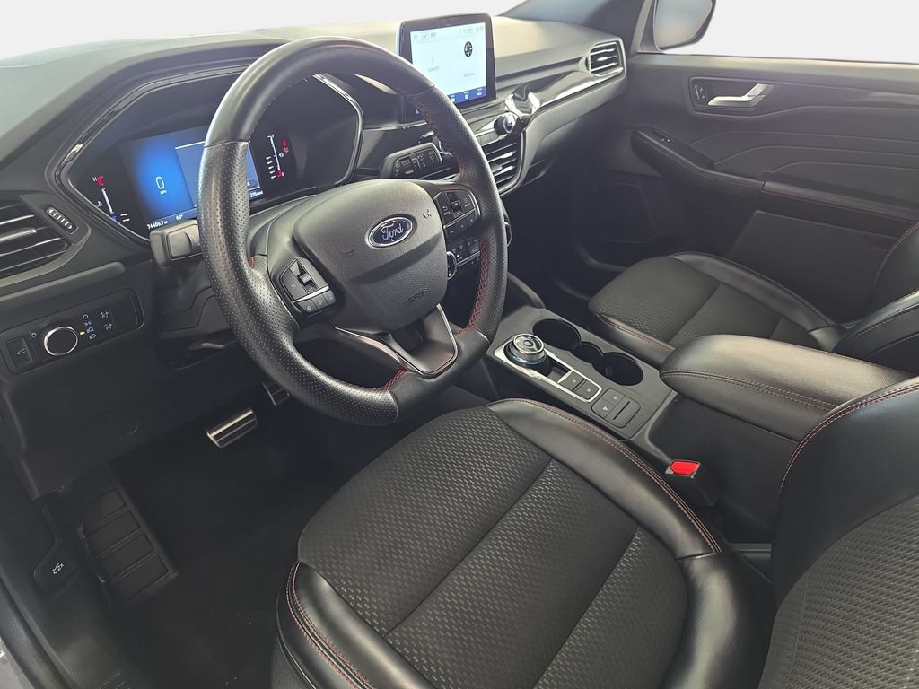 Certified 2024 Ford Escape ST-Line AWD/4WD image 14