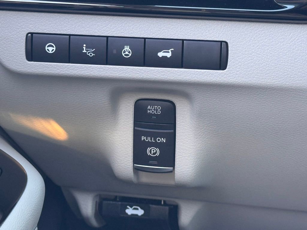 Used 2025 Nissan Murano Platinum w/ Cargo Package image 26