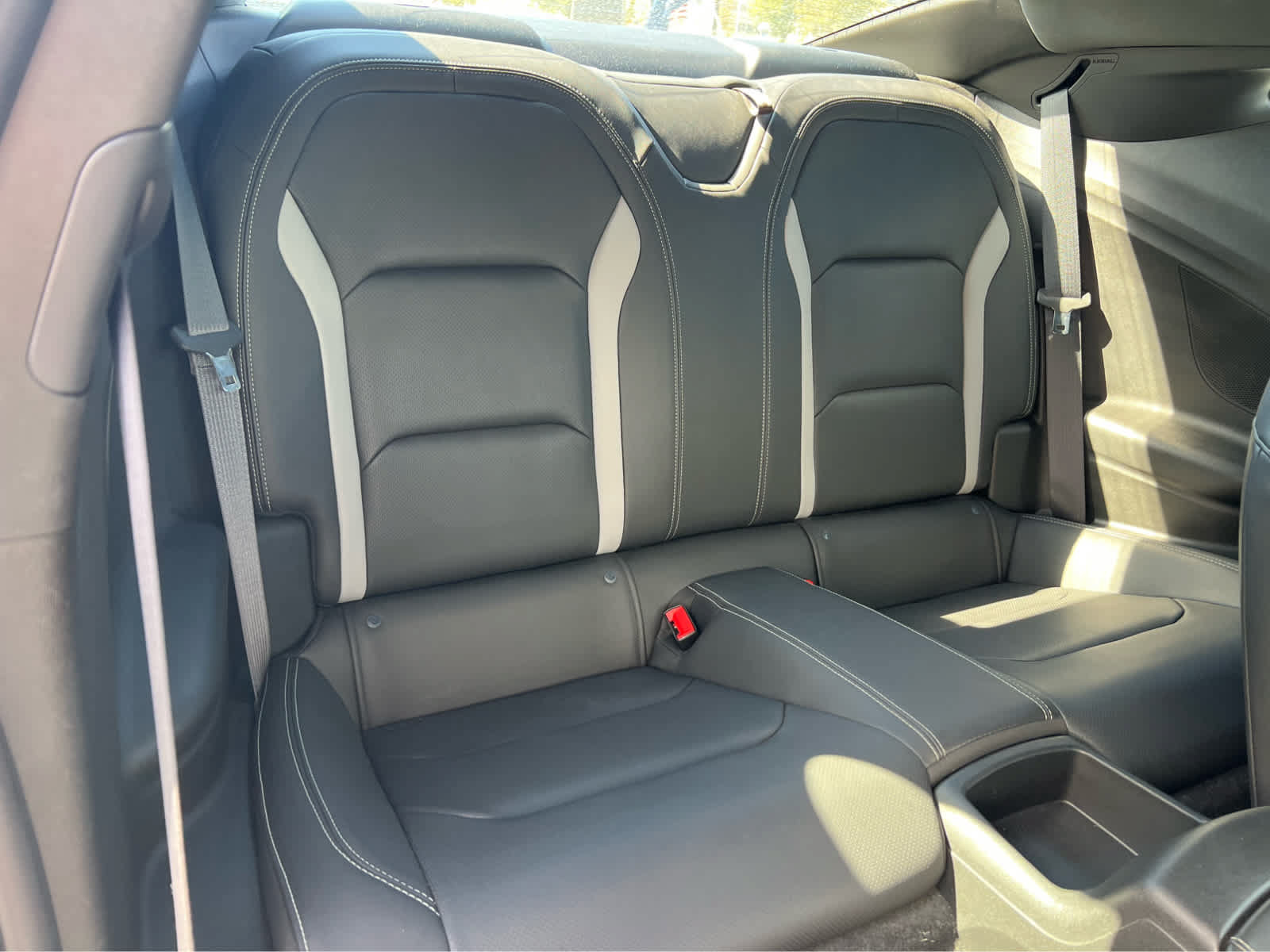Used 2019 Chevrolet Camaro SS RWD image 18