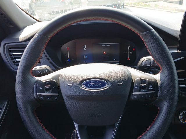 Certified 2025 Ford Escape ST-Line Select AWD/4WD image 11
