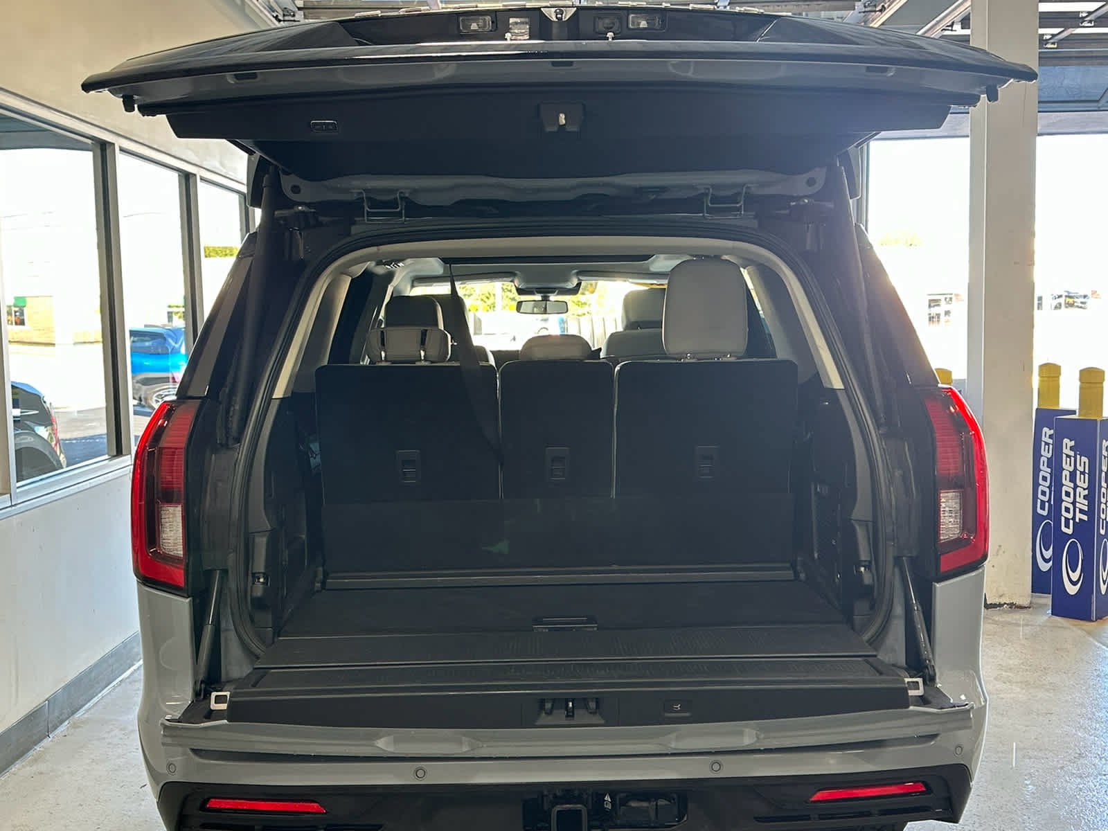 Certified 2025 Ford Expedition Active AWD/4WD image 10