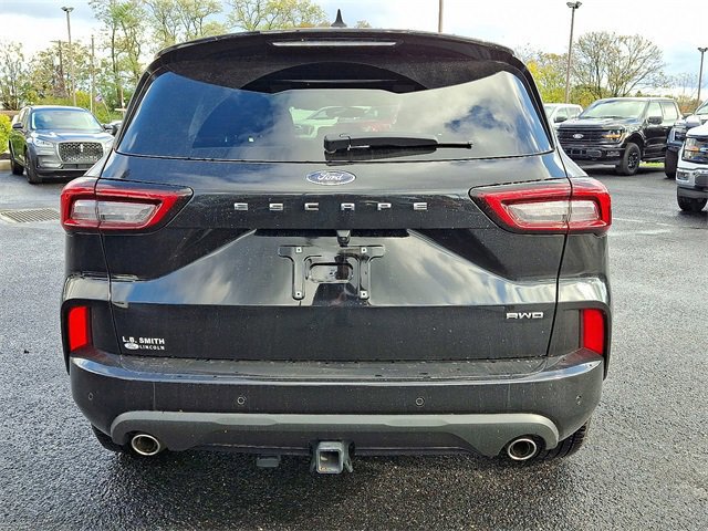 Certified 2024 Ford Escape ST-Line Select w/ Tech Pack #2 image 3