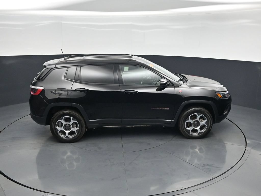 Used 2022 Jeep Compass Trailhawk AWD/4WD image 31