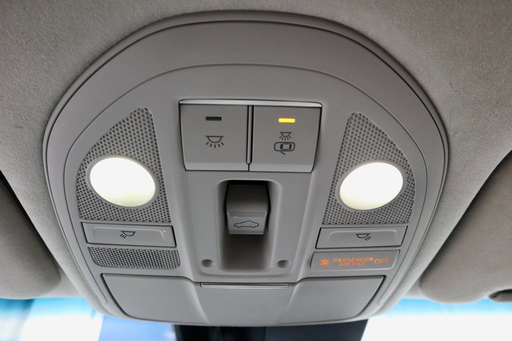 Used 2019 Genesis G70 2.0T Advanced w/ Dynamic Package image 26