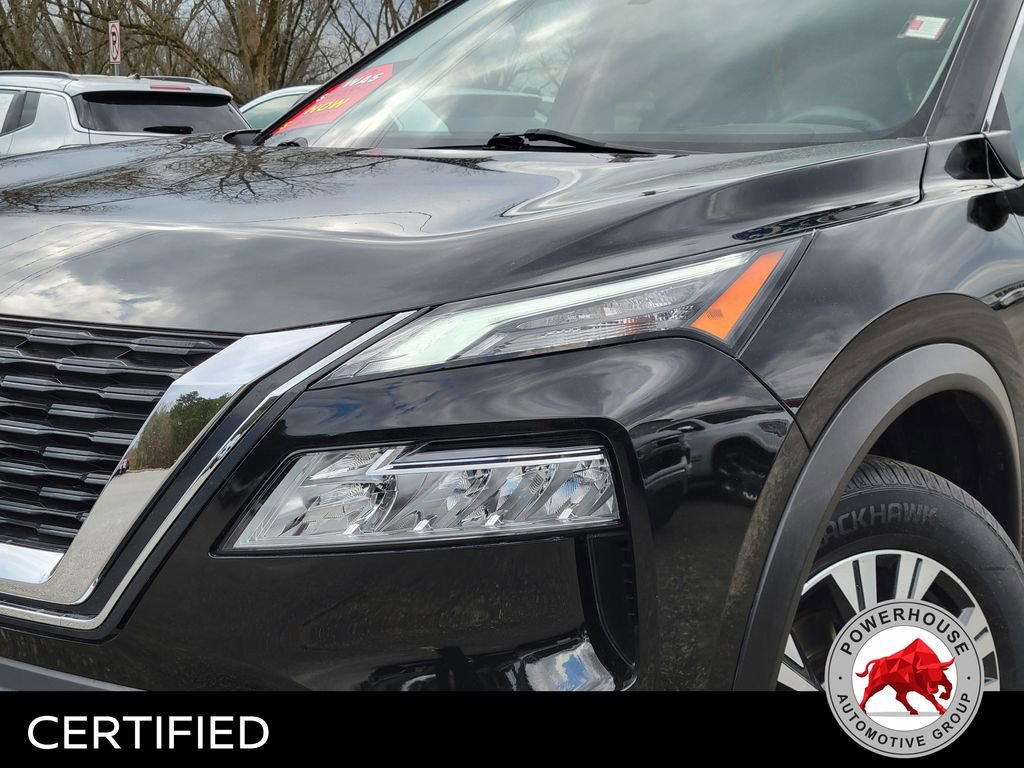 Used 2023 Nissan Rogue SV image 10