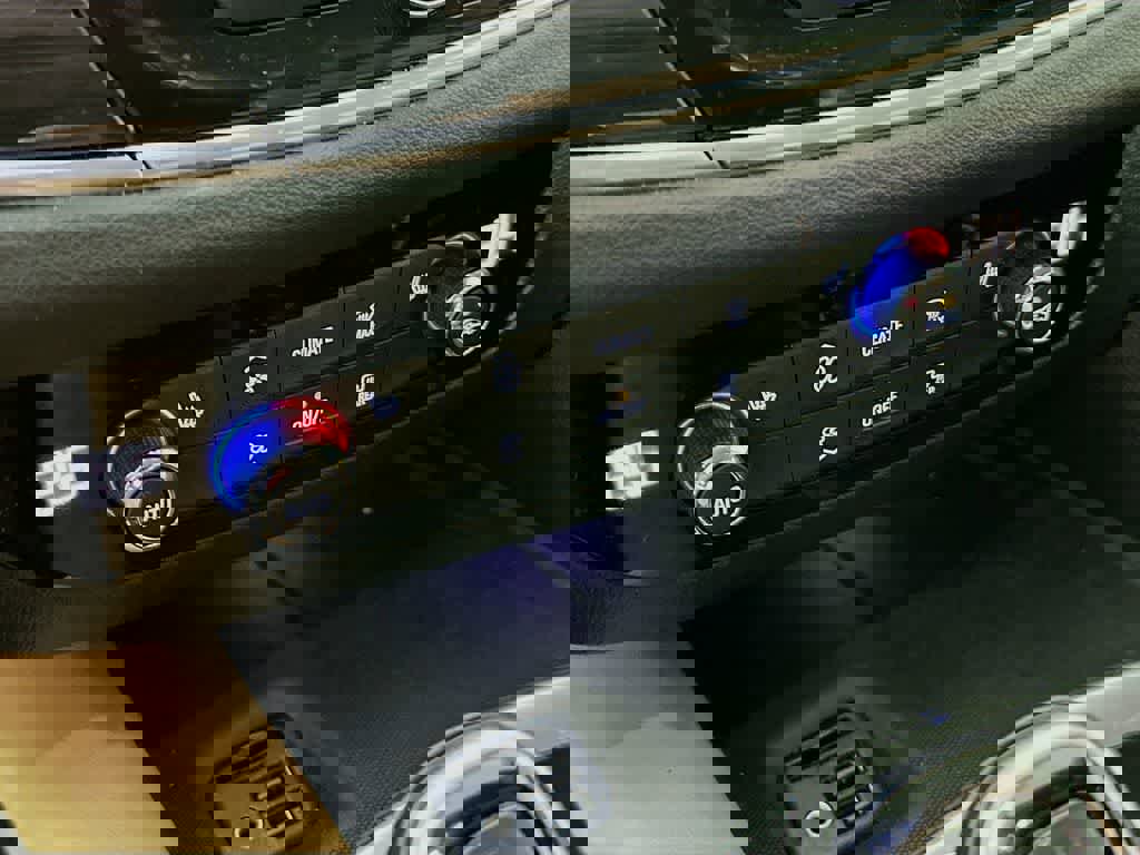 Used 2020 Buick Enclave Essence w/ Trailering Package, 5000 lbs. image 21