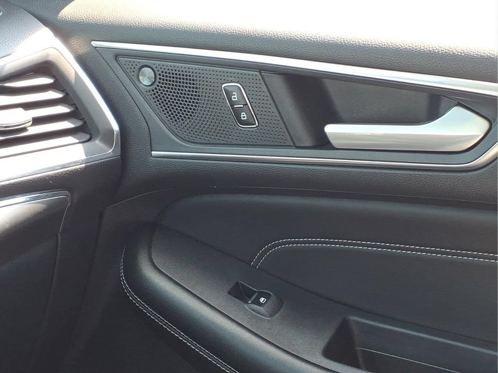 Certified 2023 Ford Edge Titanium AWD/4WD image 23