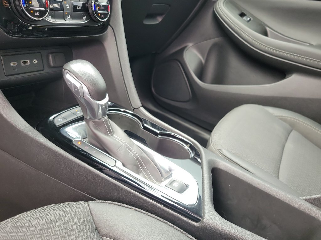 Used 2023 Buick Encore GX Select w/ Sport Touring Package FWD image 29