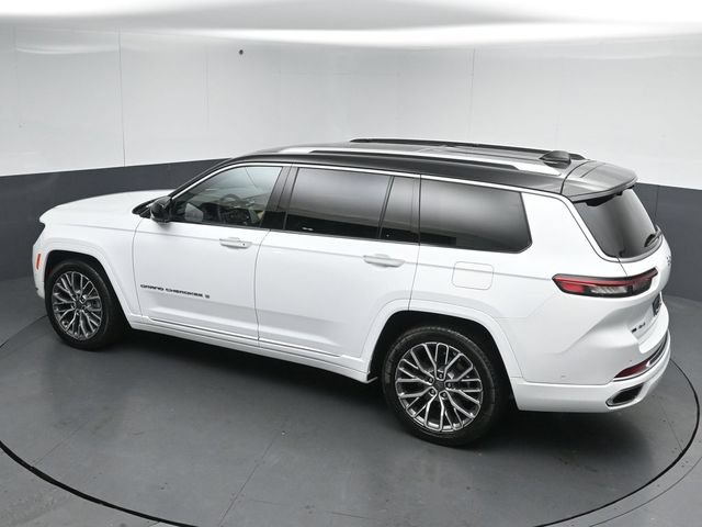 Used 2023 Jeep Grand Cherokee L Summit AWD/4WD image 50