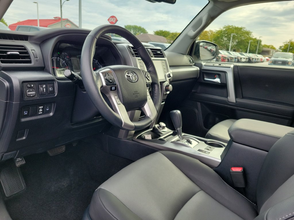 Used 2024 Toyota 4Runner SR5 Premium w/ Moonroof Package AWD/4WD image 23