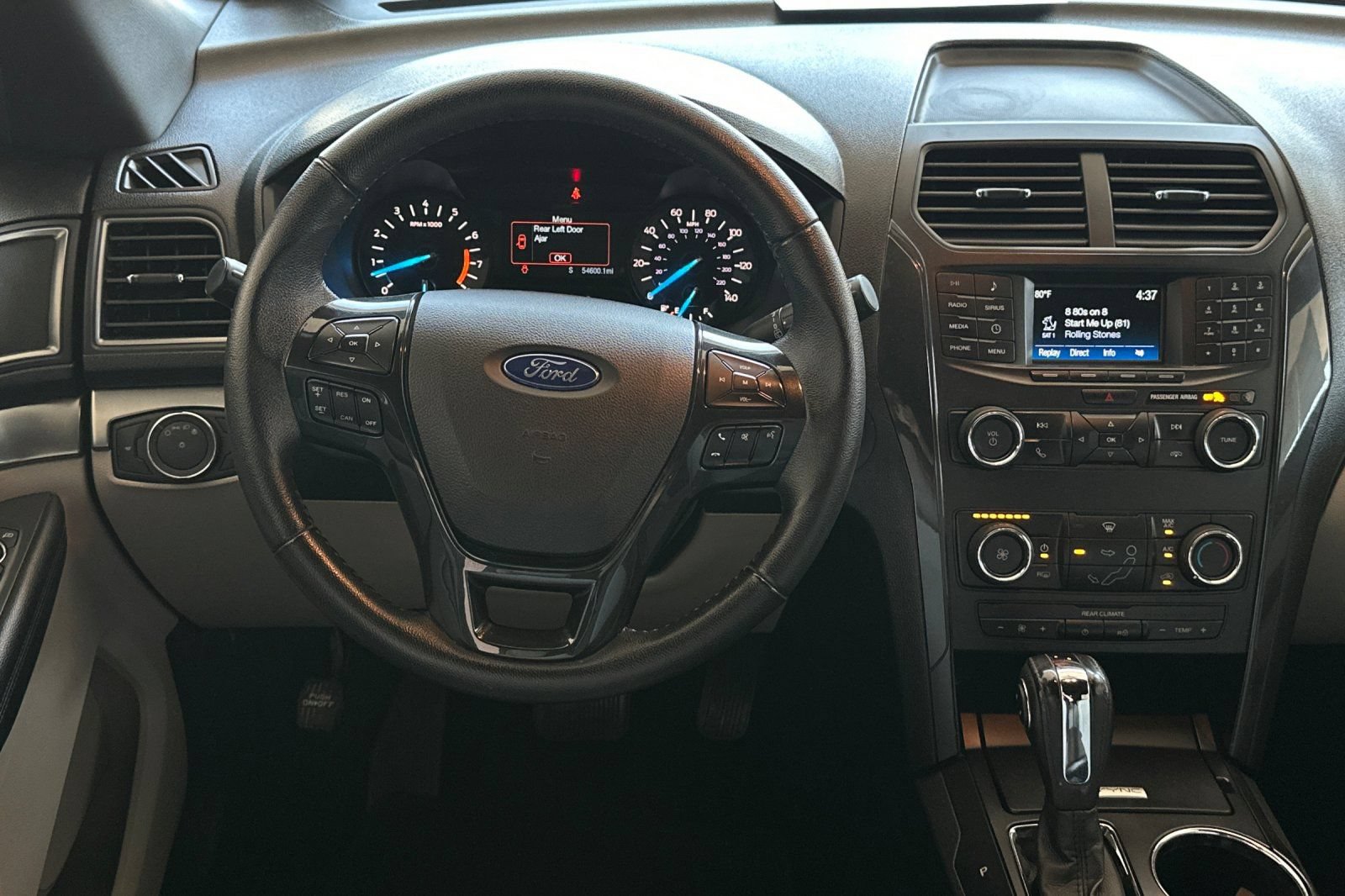 Certified 2018 Ford Explorer XLT FWD image 13