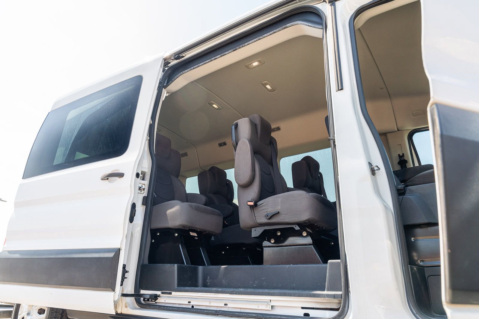 Certified 2021 Ford Transit 350 XLT RWD image 16
