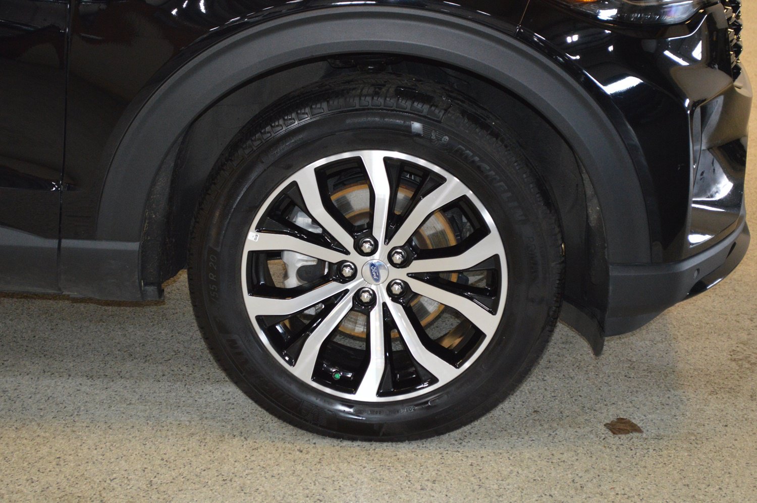 Certified 2025 Ford Explorer ST-Line AWD/4WD image 9
