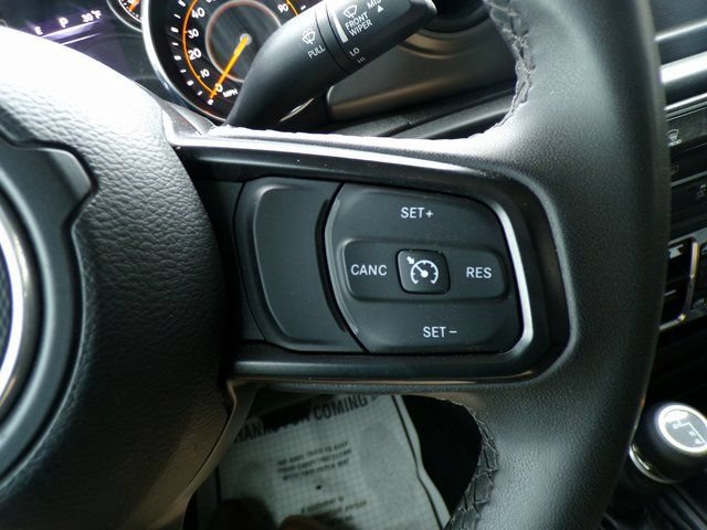 Used 2023 Jeep Gladiator Sport AWD/4WD image 19