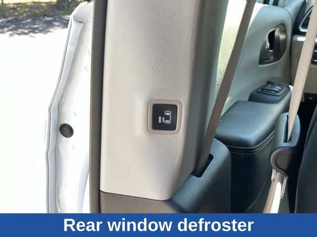 Used 2023 Chrysler Voyager LX FWD image 21