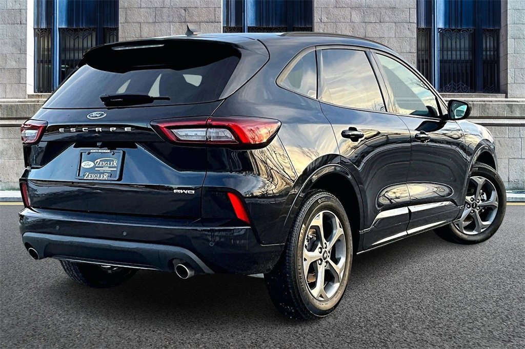 Certified 2023 Ford Escape ST-Line w/ Tech Pack #1 image 11