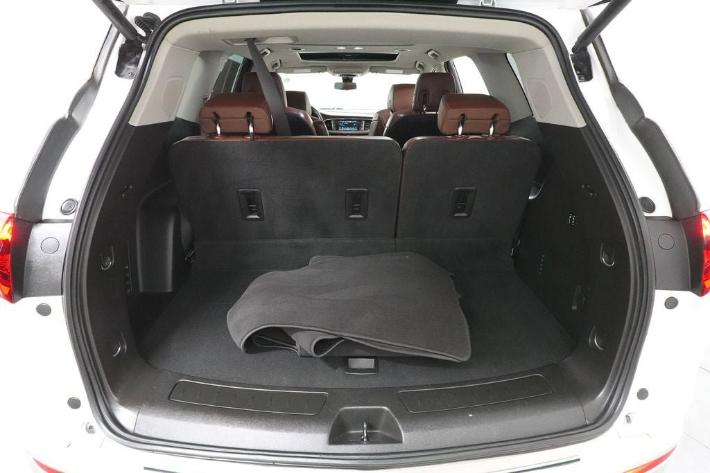 Used 2018 Buick Enclave Avenir w/ Avenir Technology Package AWD/4WD image 32