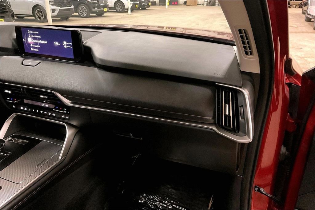 Used 2024 MAZDA CX-90 3.3 Turbo w/ Preferred Plus image 15