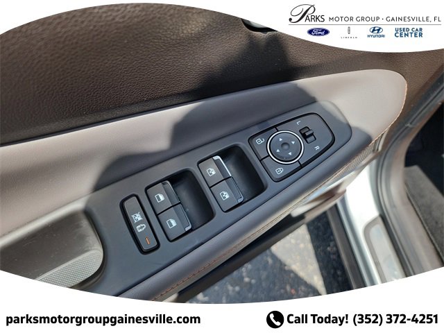 Used 2019 Hyundai Santa Fe FWD image 16