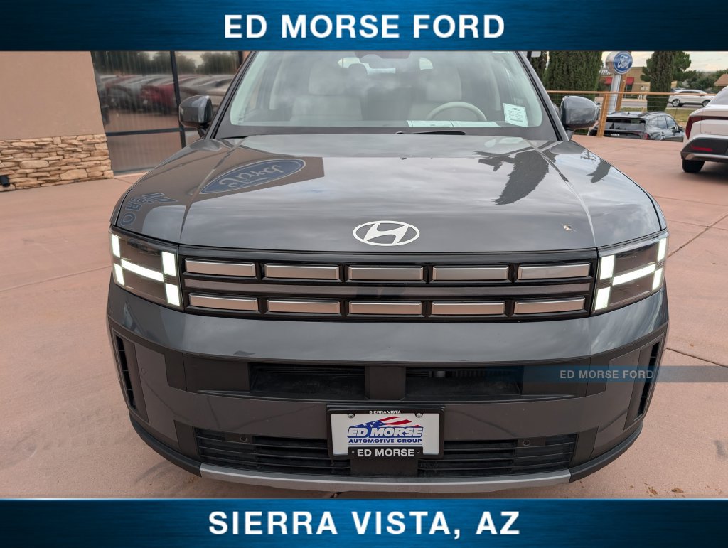 Used 2025 Hyundai Santa Fe SEL FWD image 8