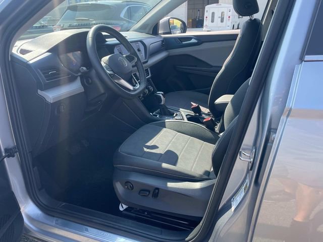 Used 2024 Volkswagen Taos SE image 23