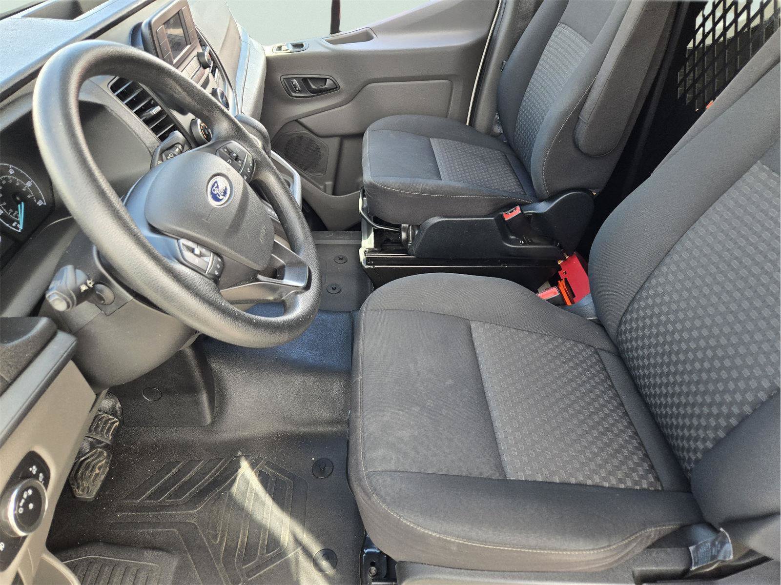 Certified 2022 Ford Transit 250 Low Roof w/ Exterior Upgrade Package RWD image 12