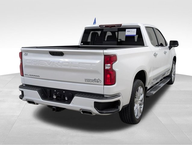 Used 2022 Chevrolet Silverado 1500 High Country w/ High Country Premium Package AWD/4WD image 25
