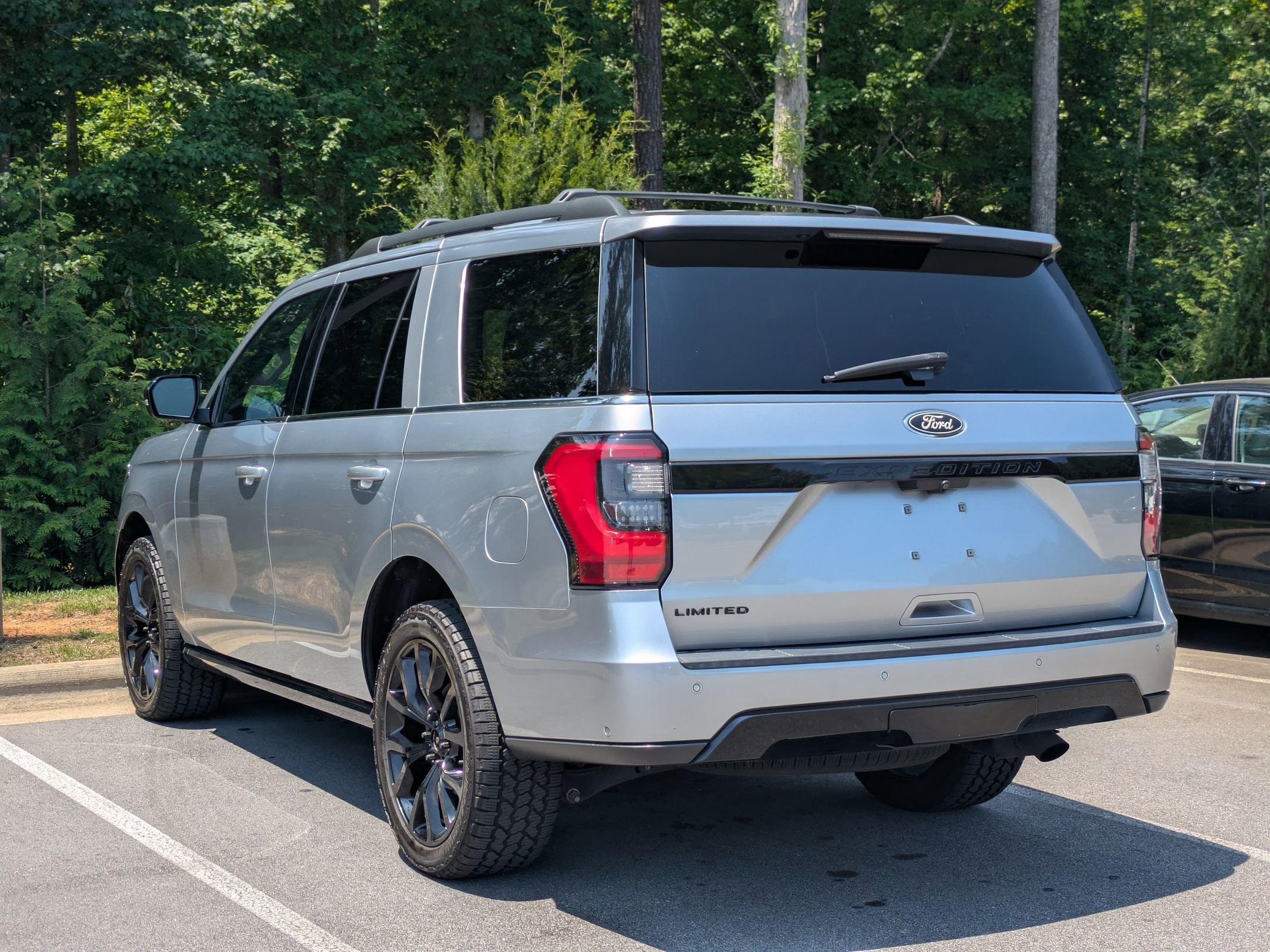 Certified 2020 Ford Expedition Limited w/ Equipment Group 303A AWD/4WD image 5