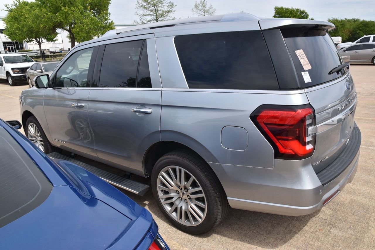 Certified 2023 Ford Expedition Platinum image 4