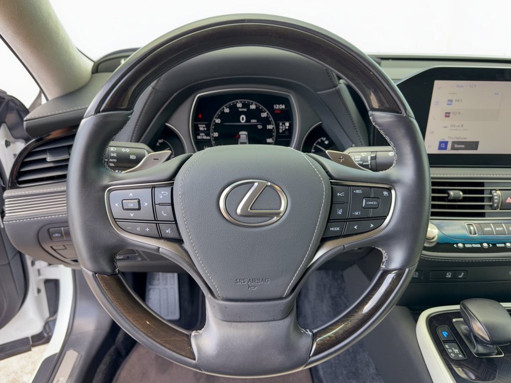 Used 2023 Lexus LS 500 w/ Interior Upgrade Package RWD image 10