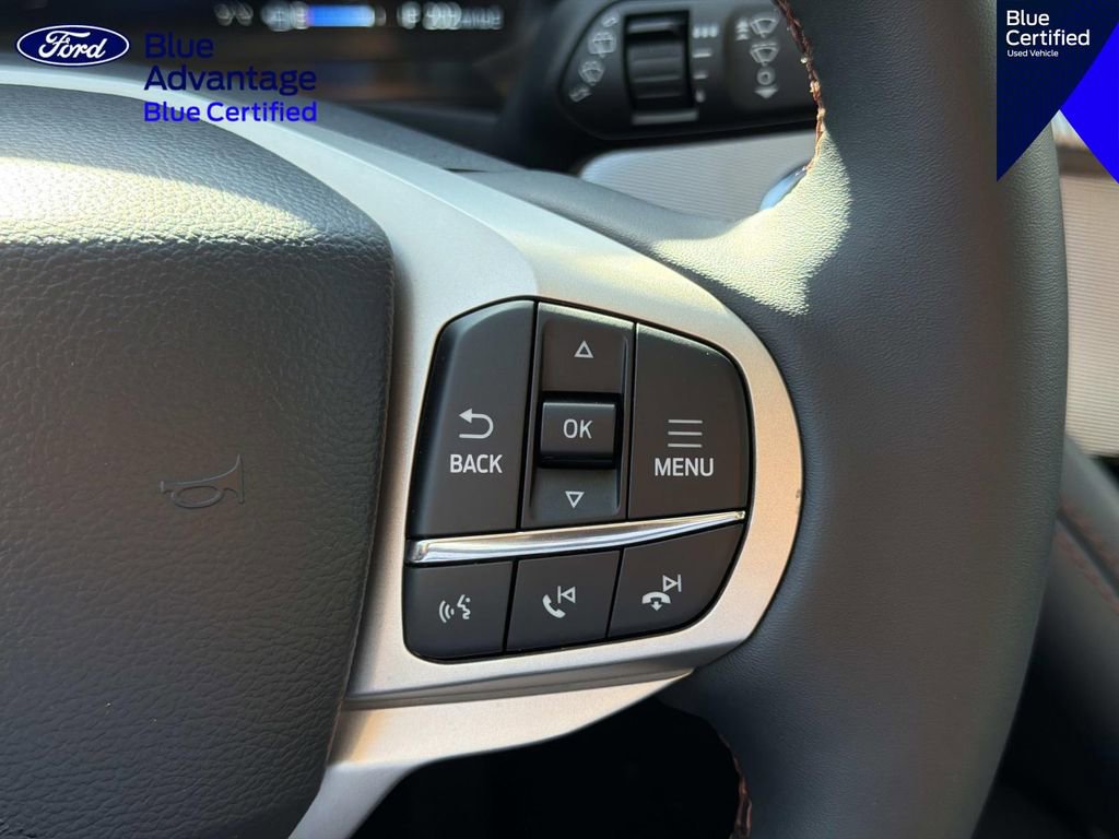 Certified 2025 Ford Explorer Active RWD image 23