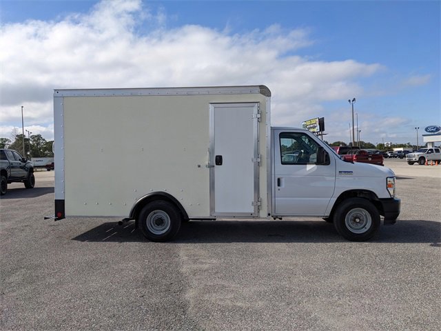 Certified 2023 Ford E-350 and Econoline 350 Super Duty w/ Driver's Safety Package image 6