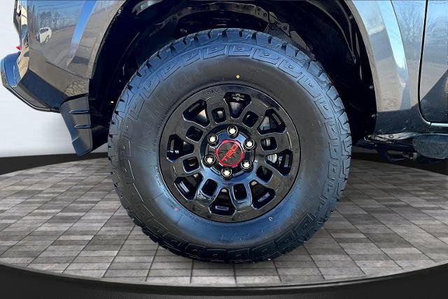 Used 2022 Toyota Tacoma TRD Sport w/ Technology Package image 16