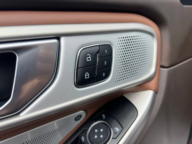 Certified 2023 Ford Explorer King Ranch w/ Technology Package AWD/4WD image 8