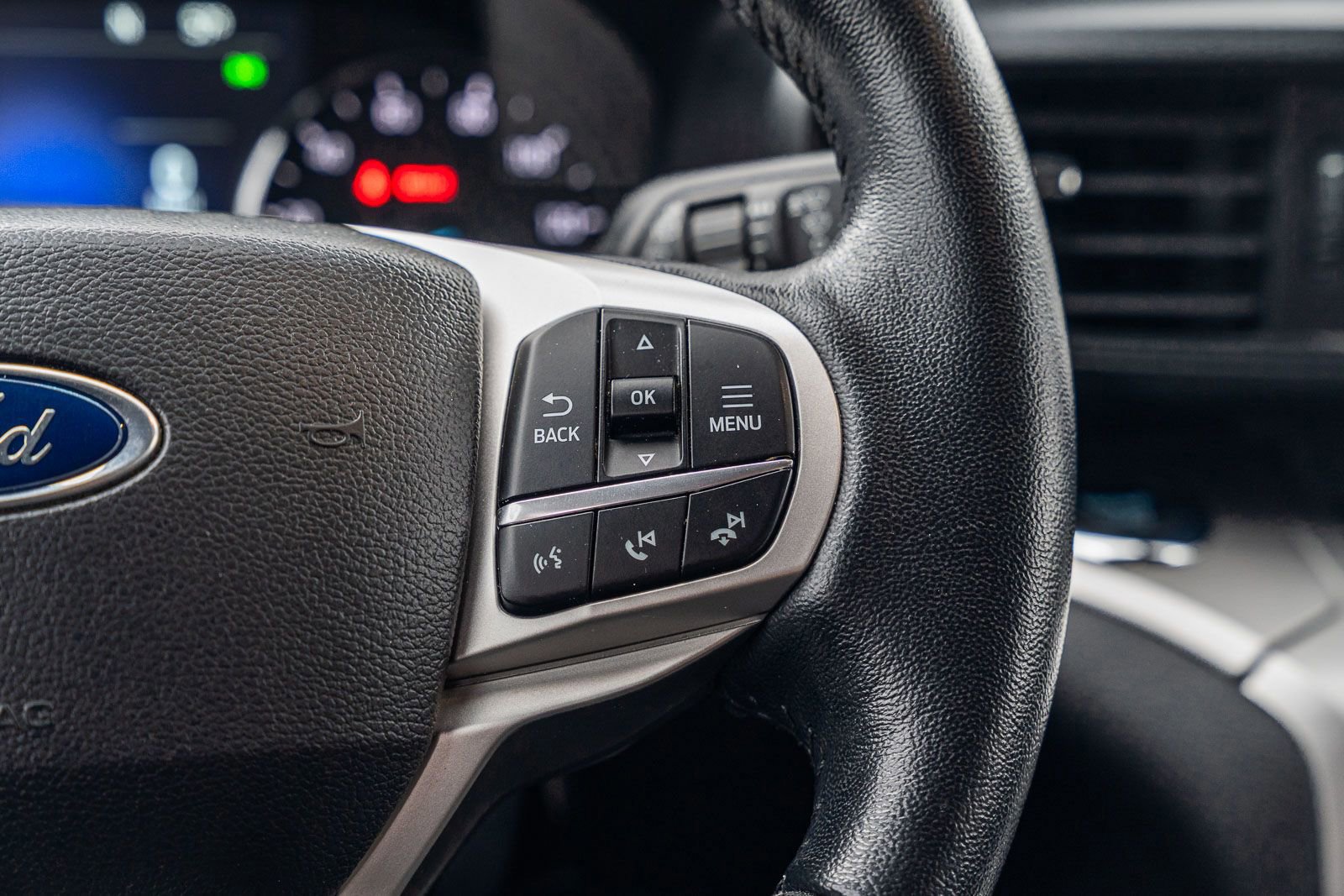 Certified 2022 Ford Explorer XLT image 30