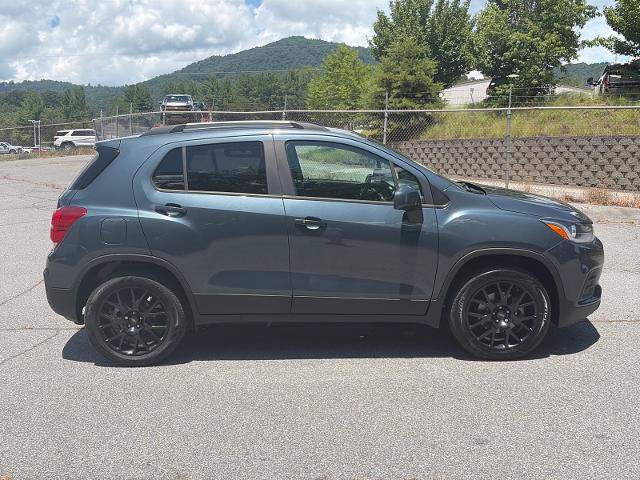 Used 2022 Chevrolet Trax LT w/ Sport Edition AWD/4WD image 2