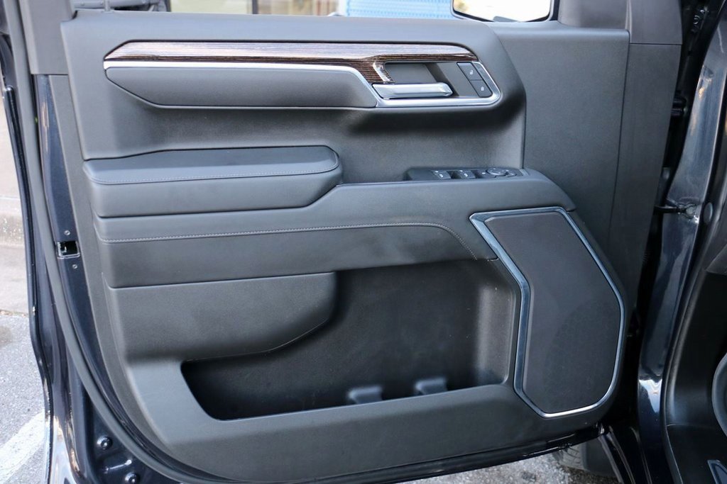 Used 2024 GMC Sierra 1500 Elevation image 18