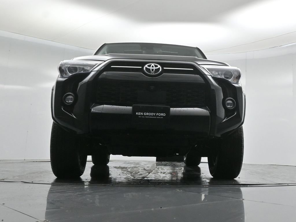 Used 2023 Toyota 4Runner SR5 Premium w/ Moonroof Package image 30