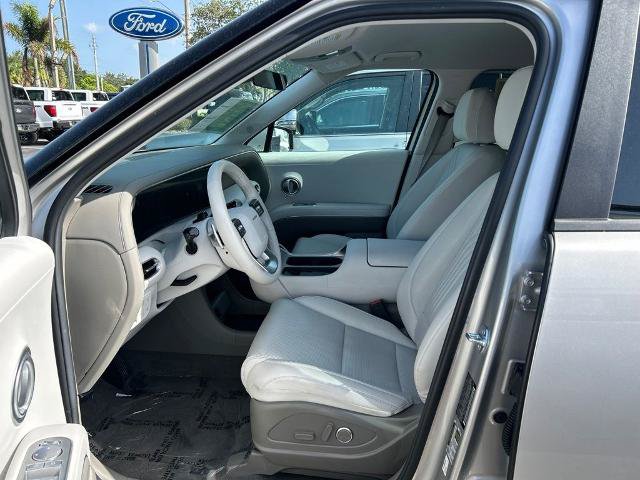 Used 2026 Hyundai Palisade SEL FWD image 15
