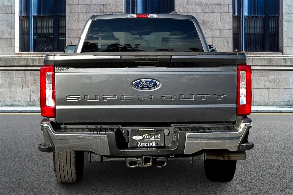 Certified 2024 Ford F250 XLT image 4