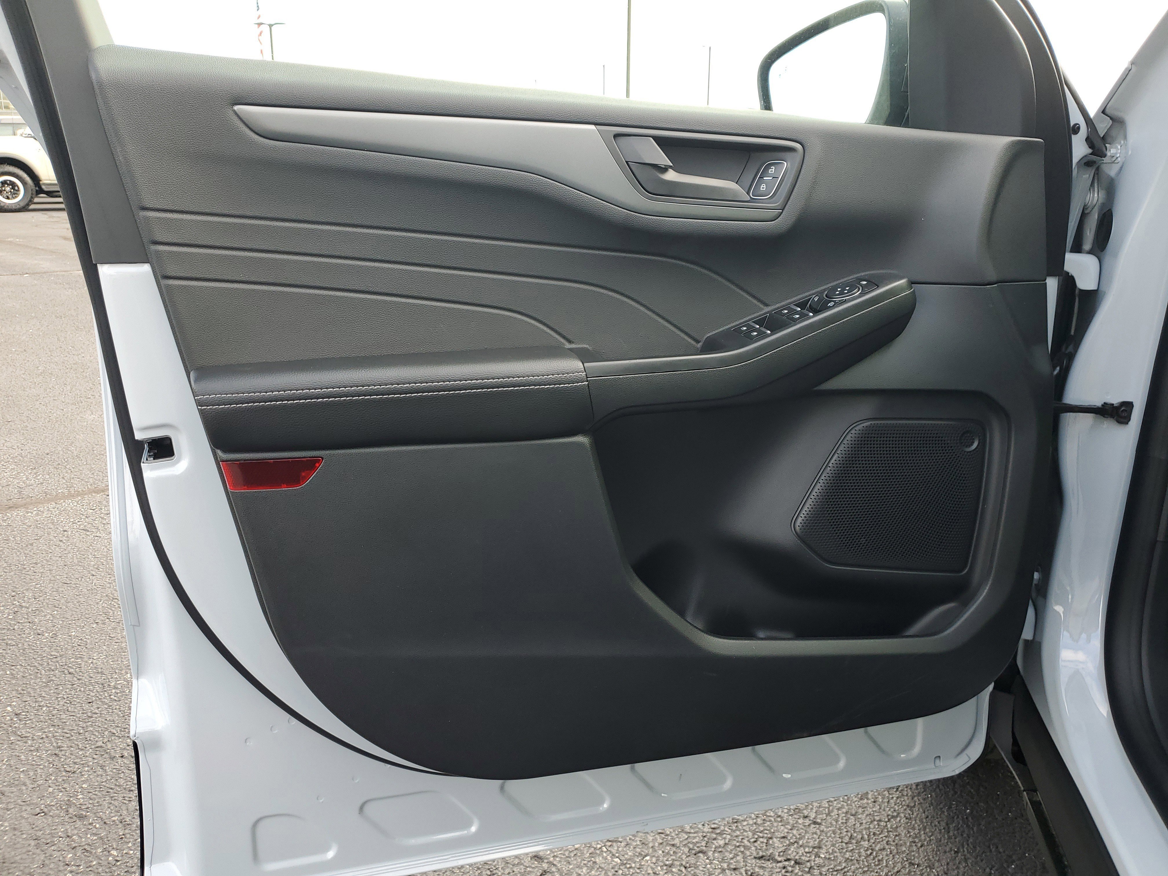 Certified 2026 Ford Escape Active w/ Cold Weather Package image 15