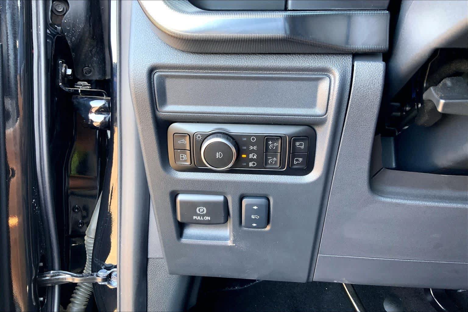 Certified 2025 Ford F150 Lariat w/ Equipment Group 501A Mid AWD/4WD image 36