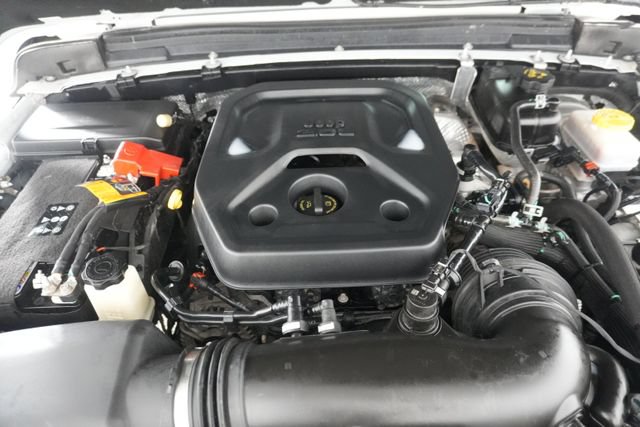 Used 2025 Jeep Wrangler Unlimited Sport AWD/4WD image 34