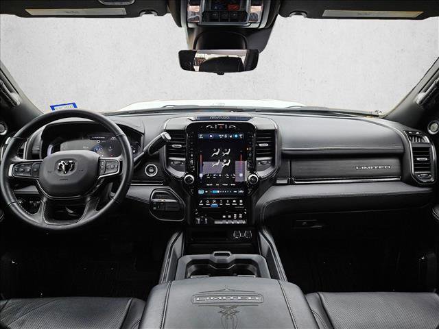 Used 2024 RAM 2500 Limited AWD/4WD image 17