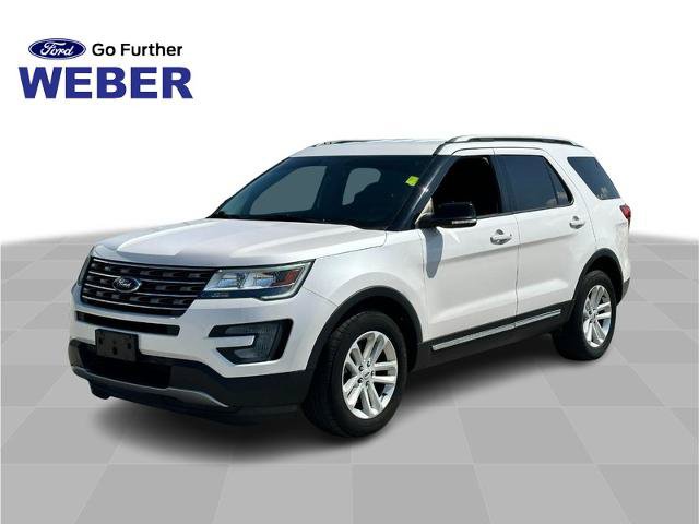 Certified 2017 Ford Explorer XLT FWD image 1