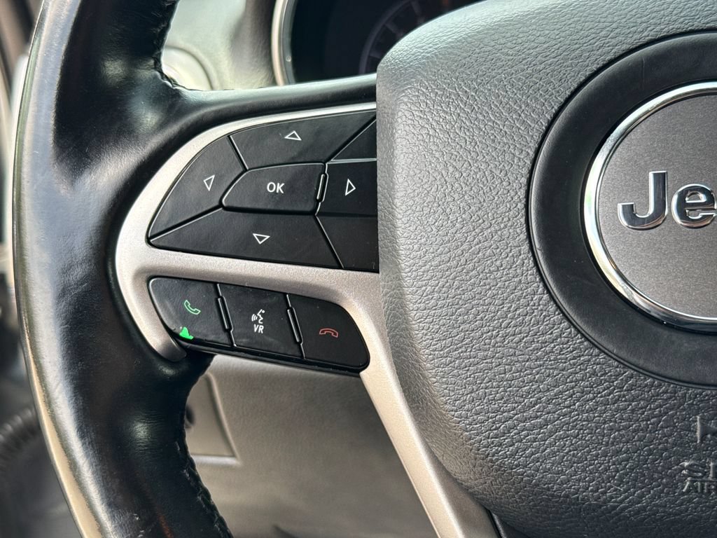 Used 2020 Jeep Grand Cherokee Altitude AWD/4WD image 15